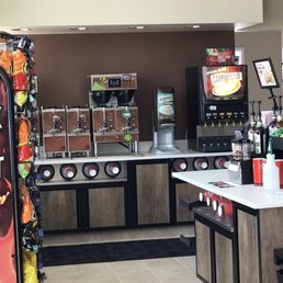 the inside of a fast food restaurant