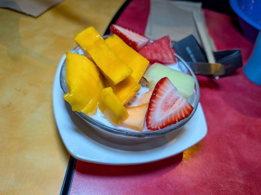 Kowloon Tong Dessert Cafe by null