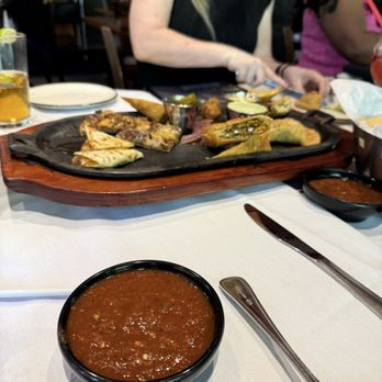 Cyclone Anayas Tex Mex Kitchen - Sampler platter app - Mexican Near Me - The Woodlands, Texas Cyclone Anayas Tex Mex Kitchen - Sampler platter app - Mexican Near Me - The Woodlands, Texas