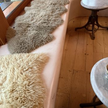 Imagine - Unusual seating - Cafes Near Me - Cambridge, Massachusetts