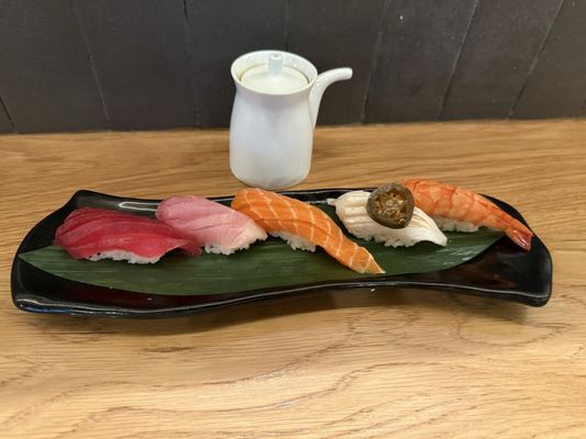 Shimogamo Sushi and Grill by null