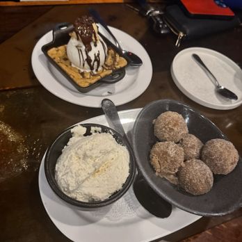 The Tavern Kitchen & Bar - Cinnamon Sugar Donut Holes - New American Near Me - St. Louis, Missouri The Tavern Kitchen & Bar - Cinnamon Sugar Donut Holes - New American Near Me - St. Louis, Missouri