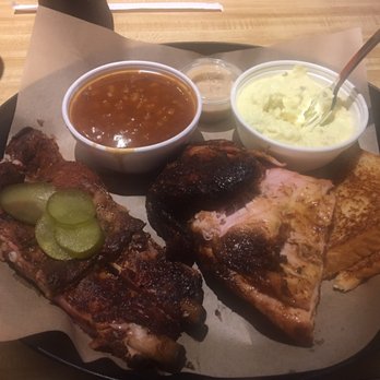 August's Barbeque - Barbeque Near Me - Sylacauga, Alabama