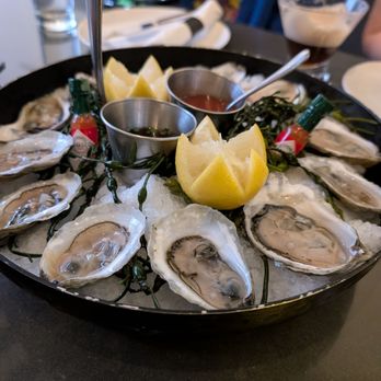 4747 LIC - Chilled oysters - Mediterranean Near Me - Long Island City, New York