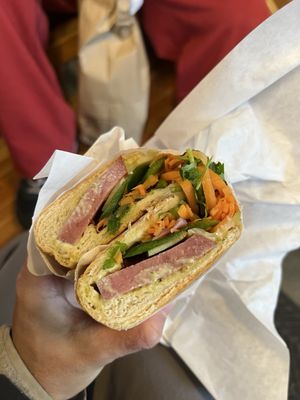 Hello Em Việt Coffee & Roastery by null