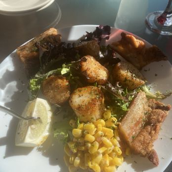 The Deck - Scallops and Scallops & Pork appetizer - Bars Near Me - Newport, Rhode Island