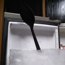 Astro Appliance Service - My new ice dispenser. Thanks Corbin.