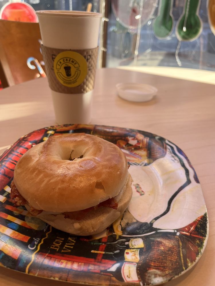 THE CREME COFFEE HOUSE Updated May 2024 135 Photos & 90 Reviews