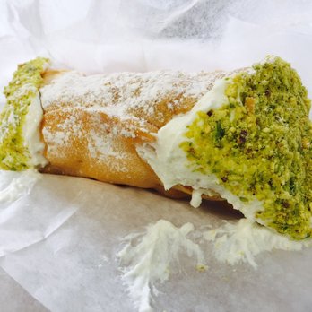 Mike's Pastry - Pistachio cannoli - Bakeries Near Me - Boston, Massachusetts Mike's Pastry - Pistachio cannoli - Bakeries Near Me - Boston, Massachusetts