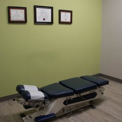 Dynamic Physiotherapy and Chiropractic - Our private Chiropractic room.