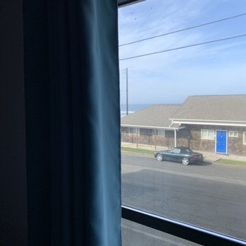 The Waves Hotel - "Ocean view" - Hotels Near Me - Newport, Oregon The Waves Hotel - "Ocean view" - Hotels Near Me - Newport, Oregon