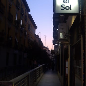 Mira El Sol - Dive Bars Near Me - Madrid, M Mira El Sol - Dive Bars Near Me - Madrid, M