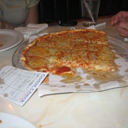 Steve's Pizza Palace - Pep & mushrooms...!