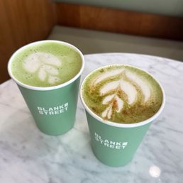 Strawberry and banana bread matcha warm Strawberry and banana bread matcha warm