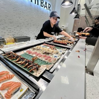 FOB Sushi Bar - Great customer service. Always with a smile. - Sushi Bars Near Me - Seattle, Washington