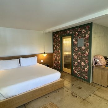 Best Bet Motor Lodge - Obsessed with this wall paper - Hotels Near Me - Reno, Nevada Best Bet Motor Lodge - Obsessed with this wall paper - Hotels Near Me - Reno, Nevada