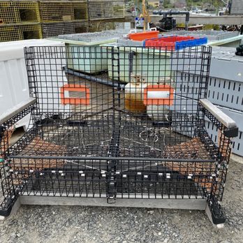 Off the Boat Lobster - Cool rocking chair - Seafood Markets Near Me - York, Maine