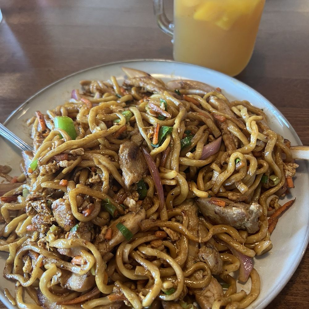 L1 Chicken Lo Mein L1 Chicken Lo Mein