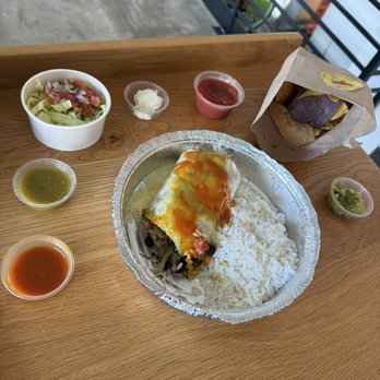 Guac N Cheese - Black bean burrito with green and red sauces - Mexican Near Me - St. Petersburg, Florida Guac N Cheese - Black bean burrito with green and red sauces - Mexican Near Me - St. Petersburg, Florida