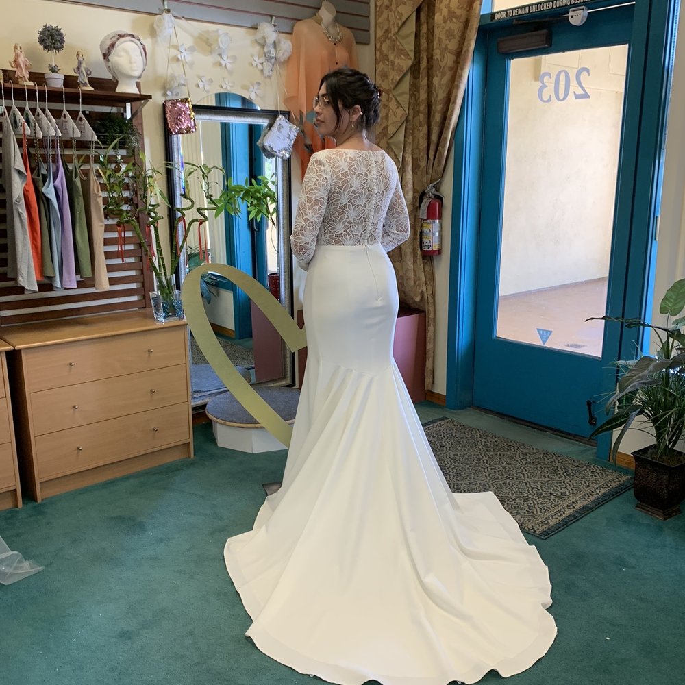 Tara Tailor Shop - Sewing & Alterations Near Me - Carlsbad, California Tara Tailor Shop - Sewing & Alterations Near Me - Carlsbad, California