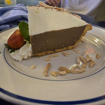 Goode Company Seafood - Chocolate pie - Seafood Near Me - Houston, Texas