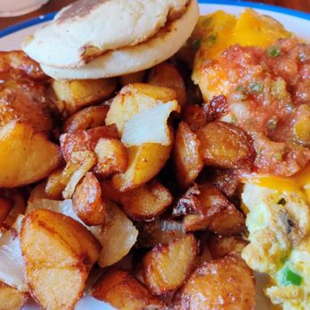 Beach Mountain Diner - Mexican omelette. - Breakfast & Brunch Near Me - Waynesville, North Carolina Beach Mountain Diner - Mexican omelette. - Breakfast & Brunch Near Me - Waynesville, North Carolina