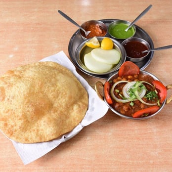 Branto印度素食餐廳 - Chole Batura....! Served with complimentary accompaniments..... - Indian Near Me - Hong Kong, HK Branto印度素食餐廳 - Chole Batura....! Served with complimentary accompaniments..... - Indian Near Me - Hong Kong, HK