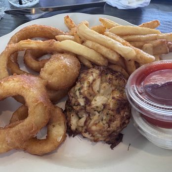 Skippers Pier - Broiled Crab Cake with Two Sides - Seafood Near Me - Deale, Maryland