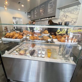 Caffe Luxxe - Pastries - Coffee Roasteries Near Me - Los Angeles, California Caffe Luxxe - Pastries - Coffee Roasteries Near Me - Los Angeles, California