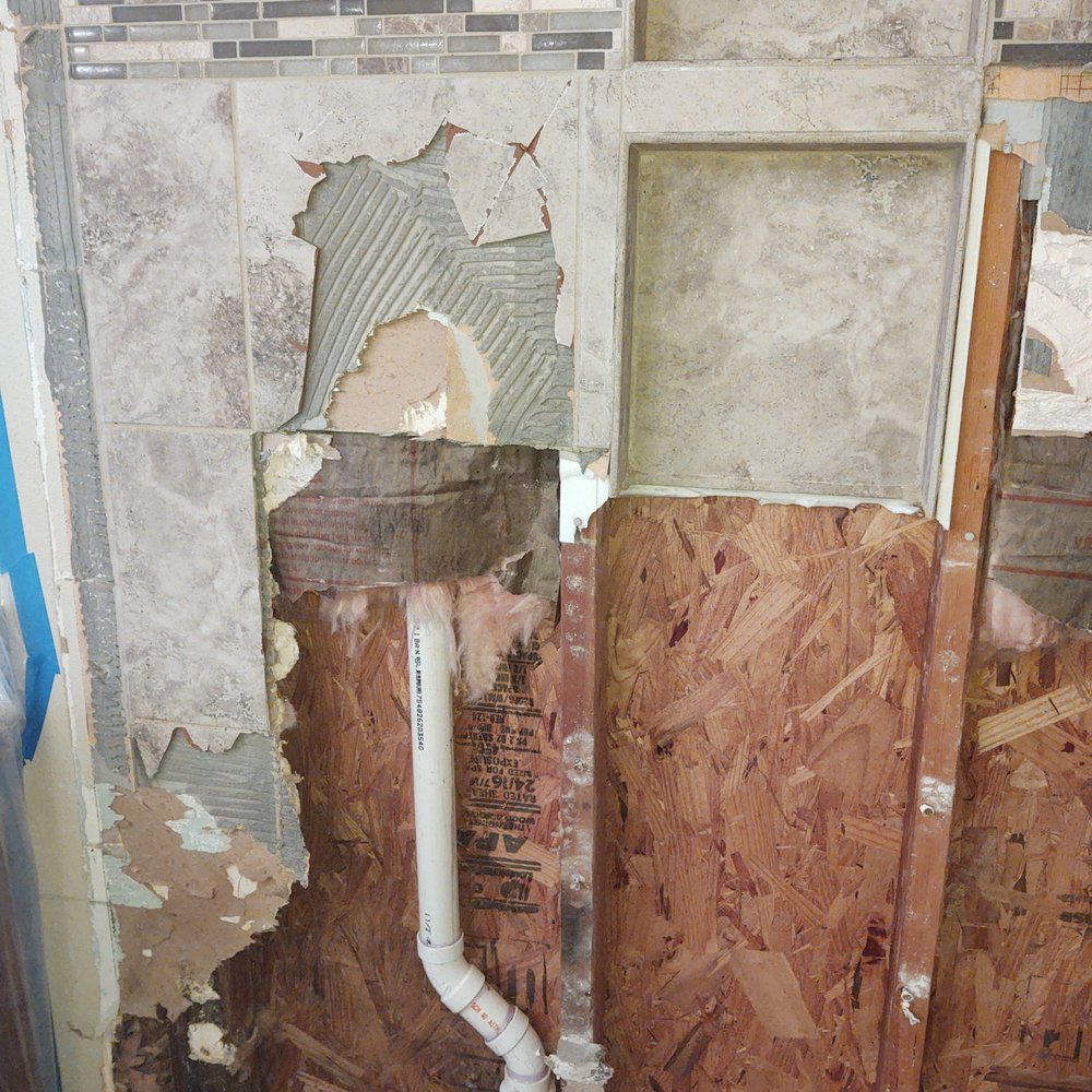 CZ Floors - Tile mounted directly to sheetrock. Tile needs to mounted on 'cement board'. - Flooring Near Me - Seguin, Texas CZ Floors - Tile mounted directly to sheetrock. Tile needs to mounted on 'cement board'. - Flooring Near Me - Seguin, Texas