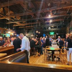 I organized a 90 person private event tonight and can't say enough great things about Kelly who made things so easy to plan.