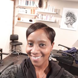 Thank you Christina! I love what you did with my hairdo. Thank you Christina! I love what you did with my hairdo.