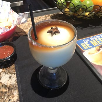 Gringo's Mexican Kitchen - Golden leaf margarita - Mexican Near Me - Pearland, Texas Gringo's Mexican Kitchen - Golden leaf margarita - Mexican Near Me - Pearland, Texas