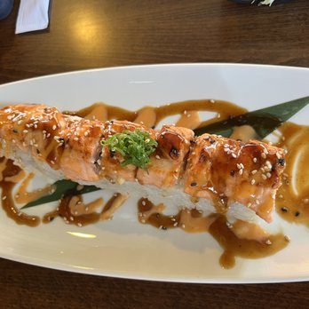 Te- Buru - Baked Salmon Roll, 04/07/23 - Sushi Bars Near Me - Long Beach, California Te- Buru - Baked Salmon Roll, 04/07/23 - Sushi Bars Near Me - Long Beach, California