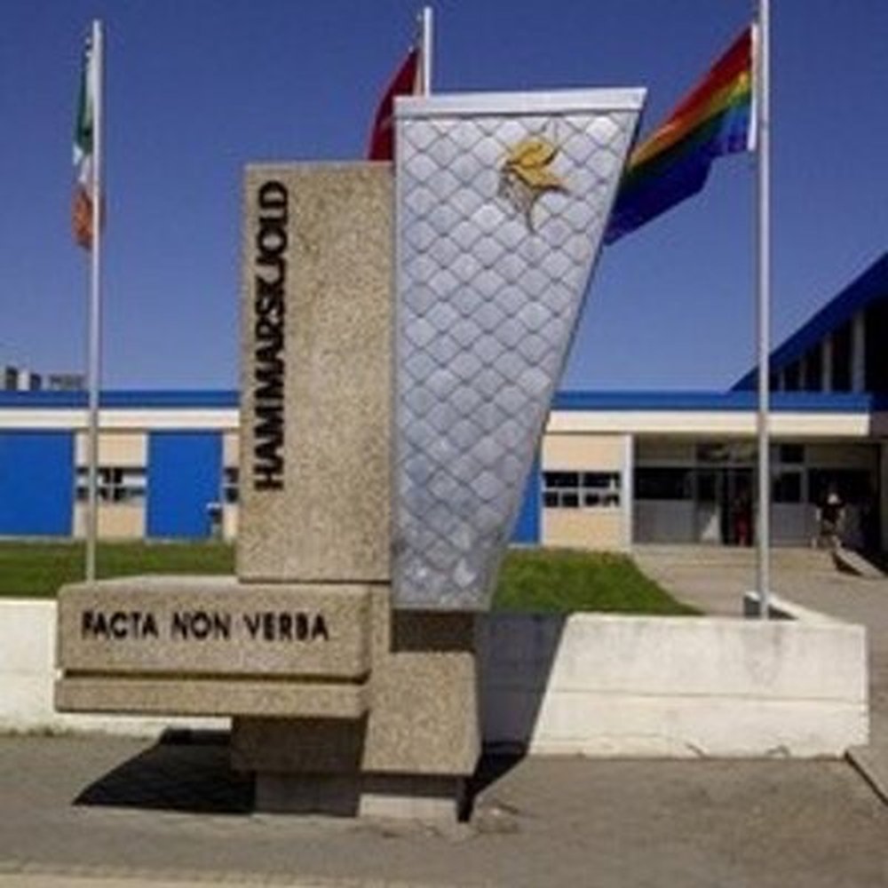 Hammarskjold High School - Outside front of school - Middle Schools & High Schools Near Me - Thunder Bay, Ontario Hammarskjold High School - Outside front of school - Middle Schools & High Schools Near Me - Thunder Bay, Ontario