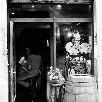 Prize - Dive Bars Near Me - Barcelona, B Prize - Dive Bars Near Me - Barcelona, B