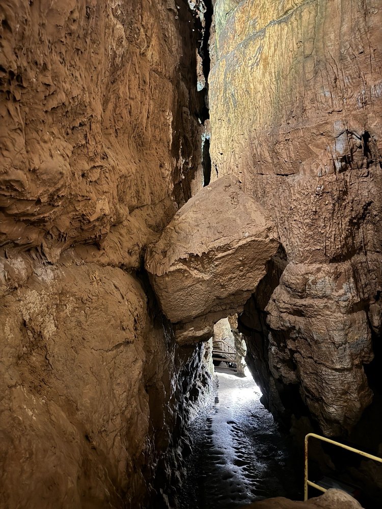 Caverns At Natural Bridge Logo