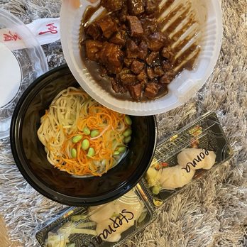 Xian Sushi and Noodle - The Little Noodle and scallops (from the sashimi menu) - Sushi Bars Near Me - Austin, Texas Xian Sushi and Noodle - The Little Noodle and scallops (from the sashimi menu) - Sushi Bars Near Me - Austin, Texas