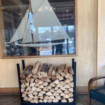 Austin's Wood Fire Grille - American Near Me - Brecksville, Ohio Austin's Wood Fire Grille - American Near Me - Brecksville, Ohio
