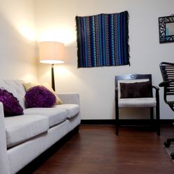 Centro Castillo for Personal and Family Wellbeing - A room at our Lakeview location.