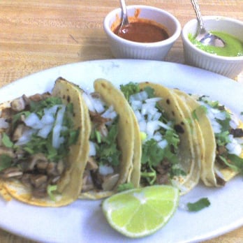 Taqueria La Princesa - 2 carne asada and 2 buche! - Mexican Near Me - La Puente, California