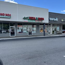 Front of pizzeria