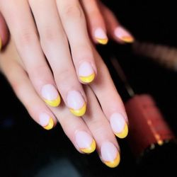 Vital Tips - Fun French nails
