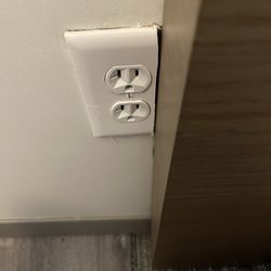 EVEN Hotel Shenandoah - The Woodlands - Outlet at bedside. Terrible workmanship.