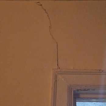 Handy Dan - HERE'S ANOTHER CRACKED THAT OCCURRED FROM DAN'S THUNDEROUS BAMMING WHEN HE IMPROPERLY INSTALLED THE LED MIRROR IN MY BATHROOM. - Painters Near Me Handy Dan - HERE'S ANOTHER CRACKED THAT OCCURRED FROM DAN'S THUNDEROUS BAMMING WHEN HE IMPROPERLY INSTALLED THE LED MIRROR IN MY BATHROOM. - Painters Near Me