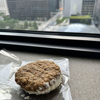 Bob's Pizza - Housemade Oatmeal Cream Pie - Pizza Near Me - Chicago, Illinois