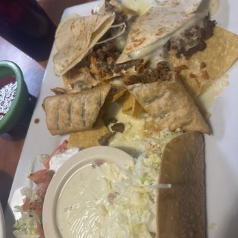 El Azteca Mexican Grill - Platter - Mexican Near Me - Lawrenceburg, Tennessee