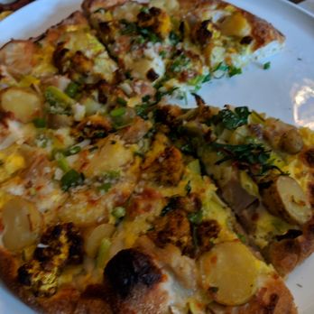 Dante Next Door - Curried califlower pizza - Italian Near Me - Cleveland, Ohio