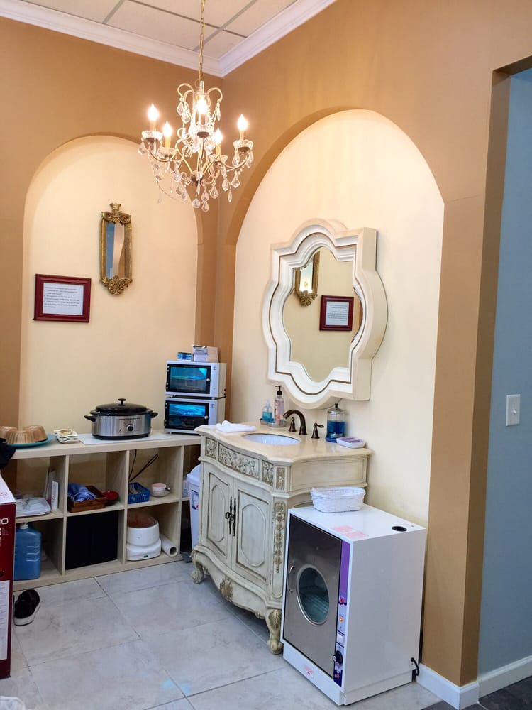 Nails Clinique