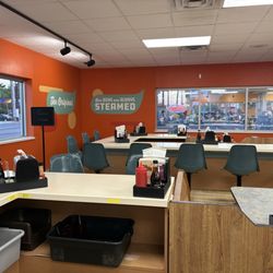 The Hot Dog Shoppe - Dining room